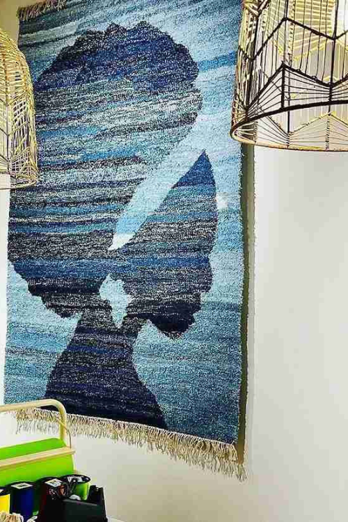 Reina africana: una obra maestra del denim